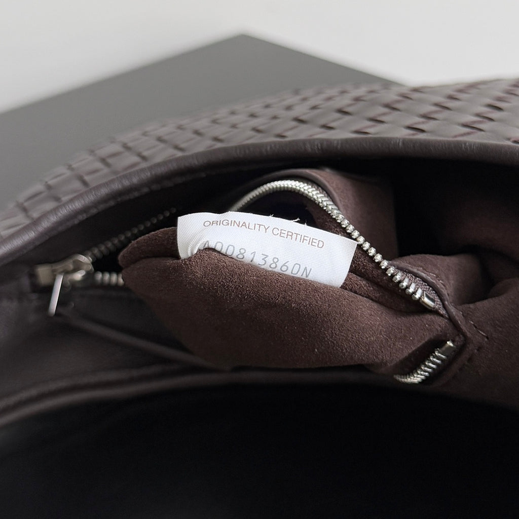Bottega Veneta 836918 Black Designer Handbag - detail image 4