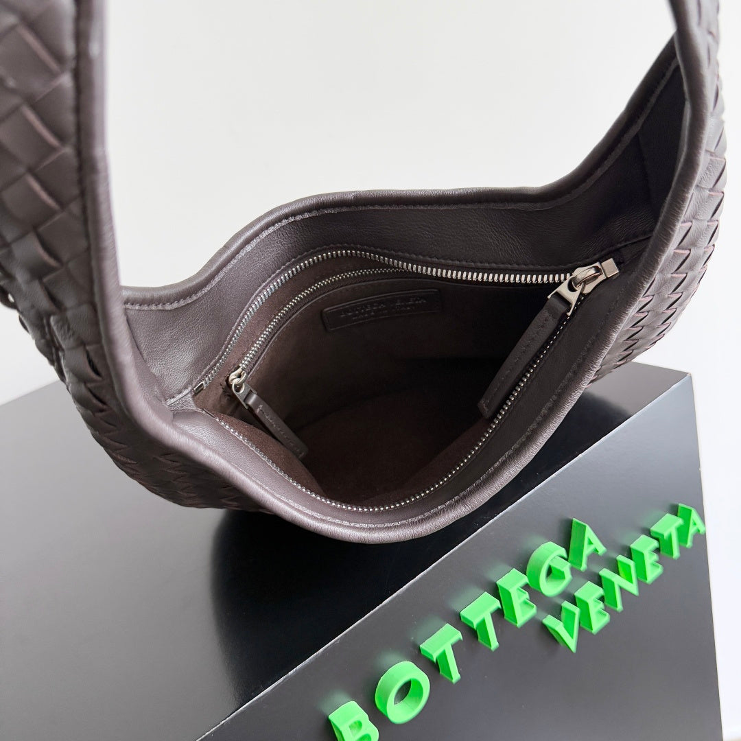 Bottega Veneta 836918 Black Designer Handbag - detail image 9