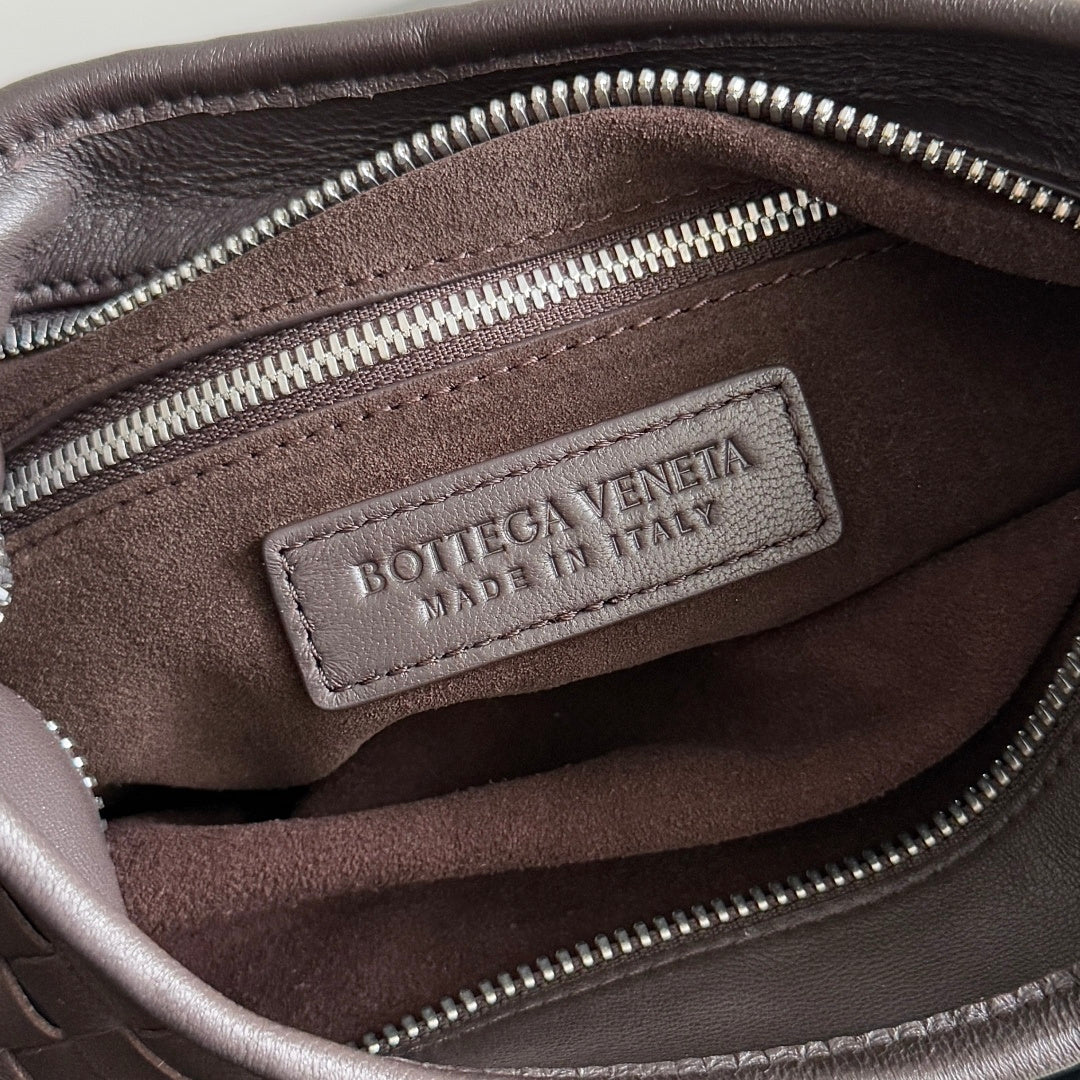 Bottega Veneta 836918 Black Designer Handbag - detail image 6