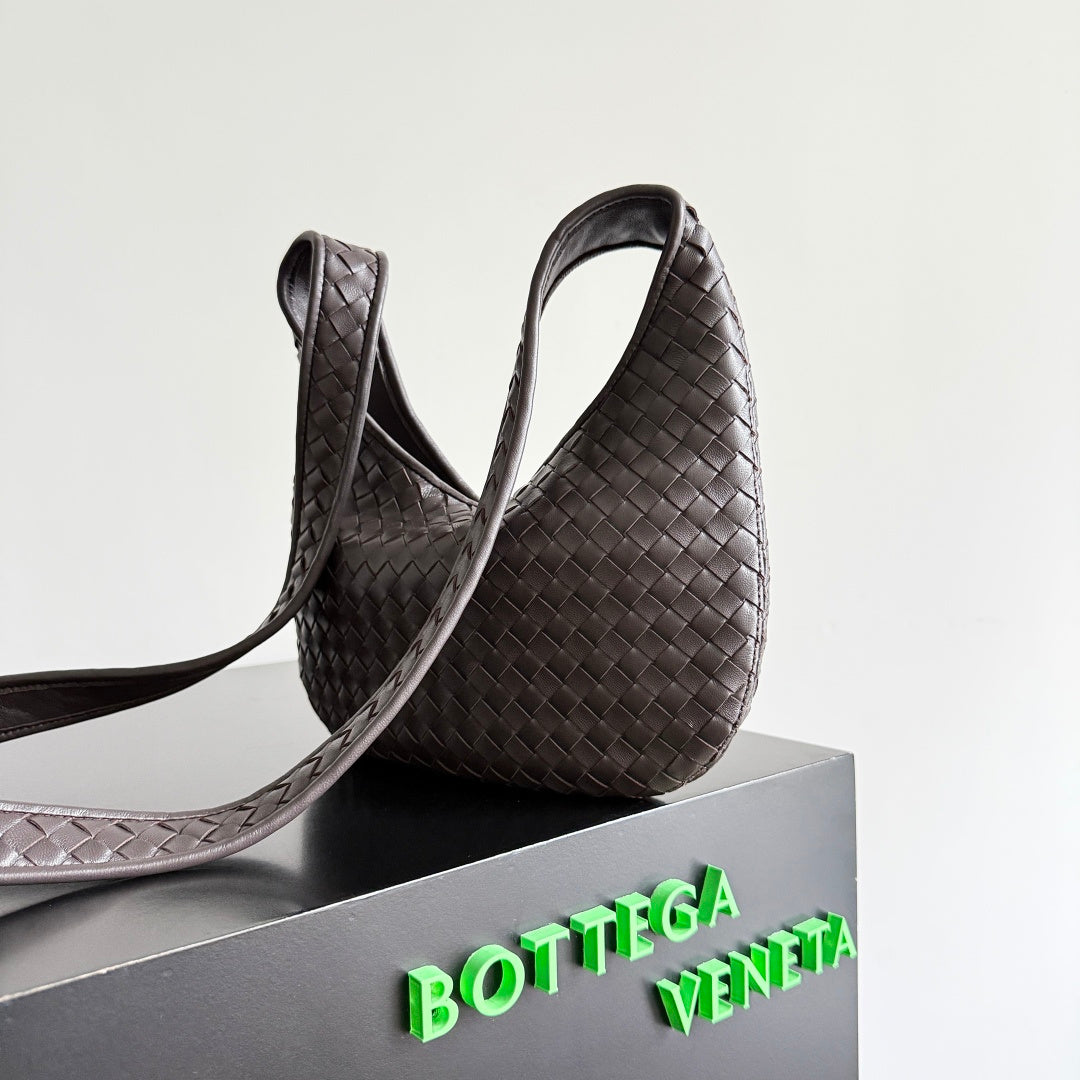 Bottega Veneta 836918 Black Designer Handbag - detail image 2