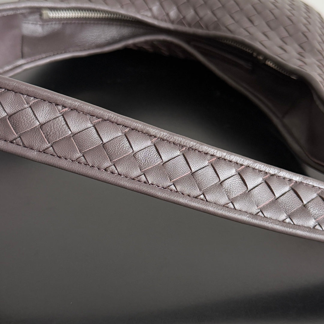 Bottega Veneta 836918 Black Designer Handbag - detail image 8