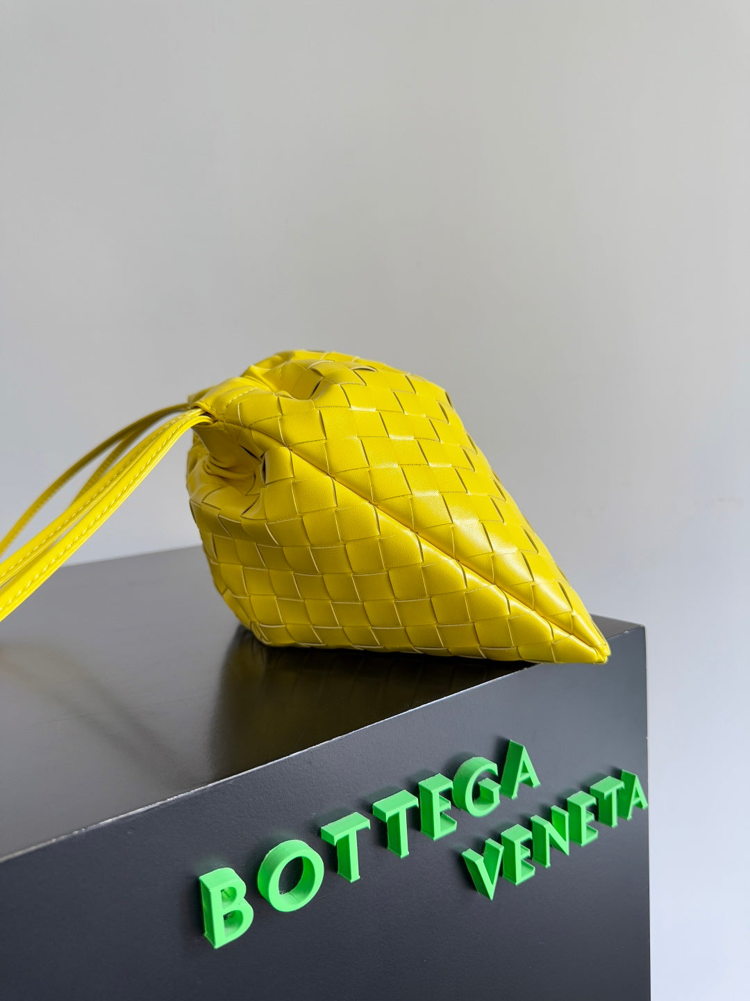 Bottega Veneta 796728 Yellow Hobo Bag - detail image 2