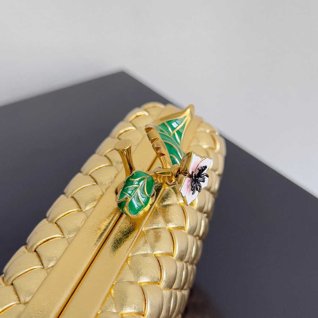 Bottega Veneta 826183 Gold Designer Handbag - detail image 4