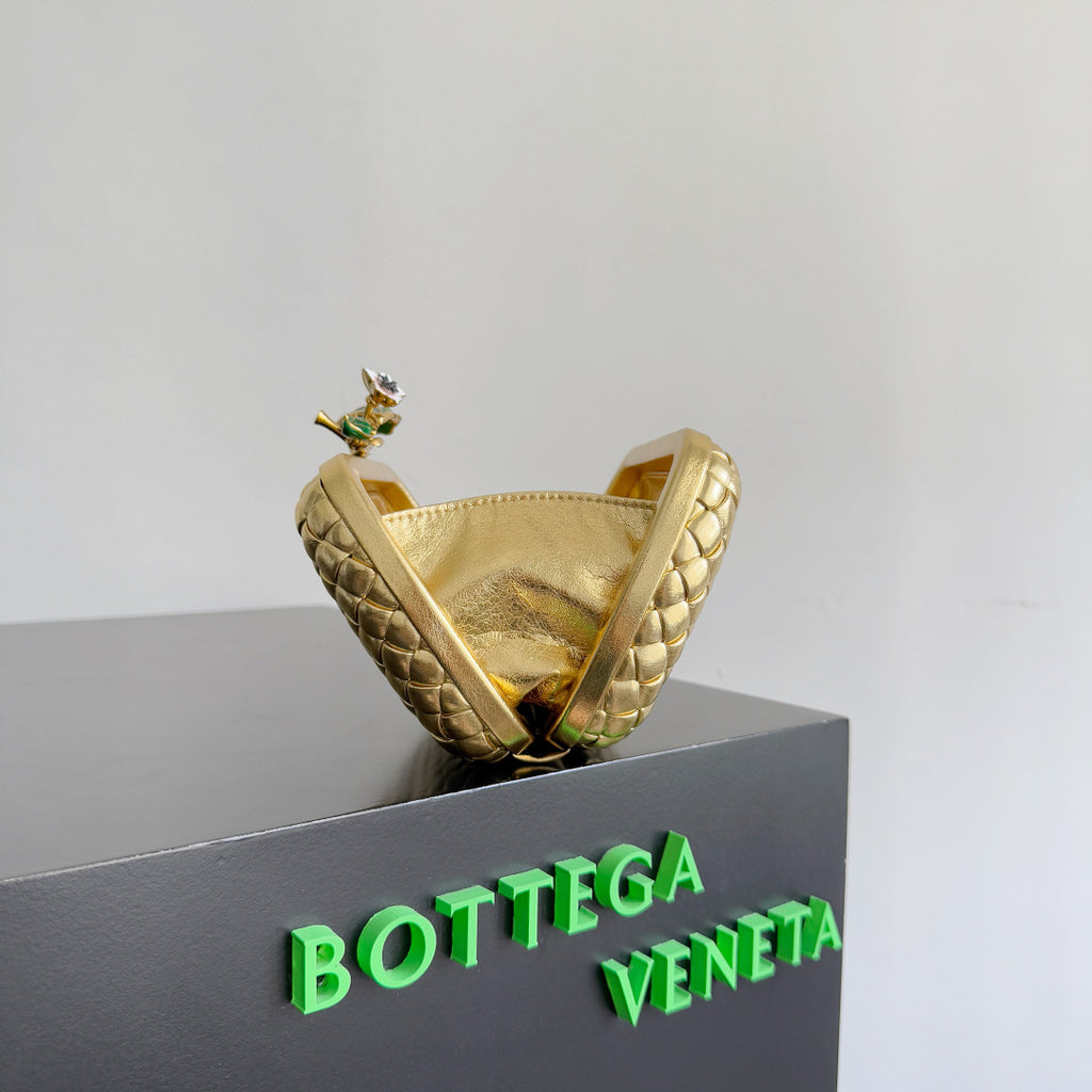 Bottega Veneta 826183 Gold Designer Handbag - detail image 6