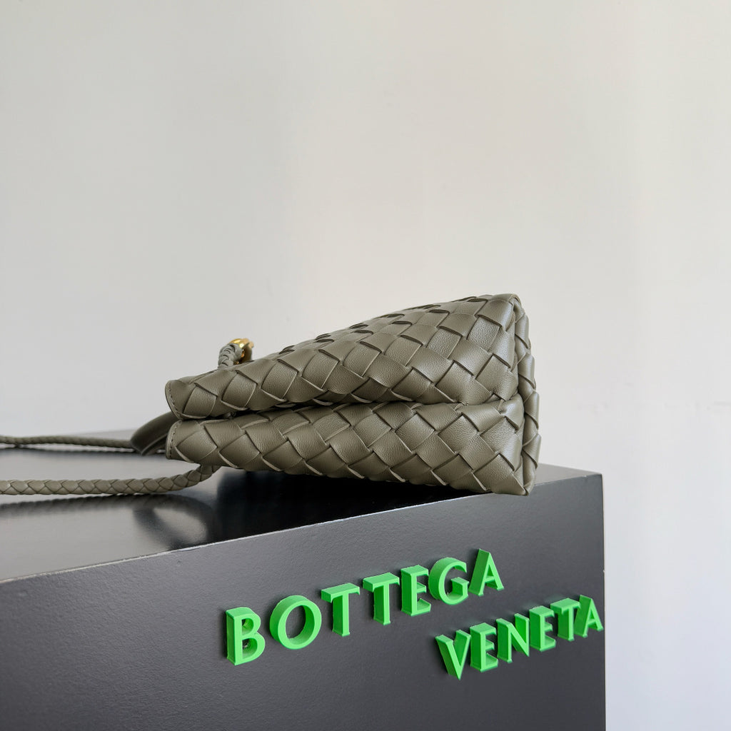 Bottega Veneta 743568 Silver Designer Handbag Edition 9 - detail image 2