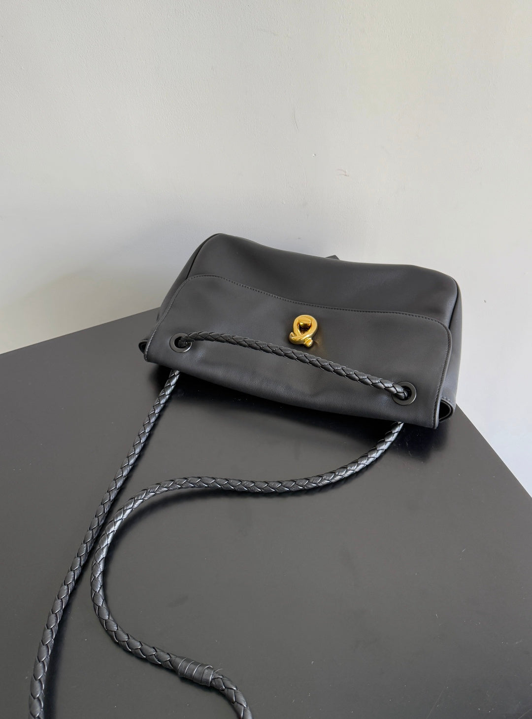 Bottega Veneta 836296 Black Designer Handbag - detail image 6