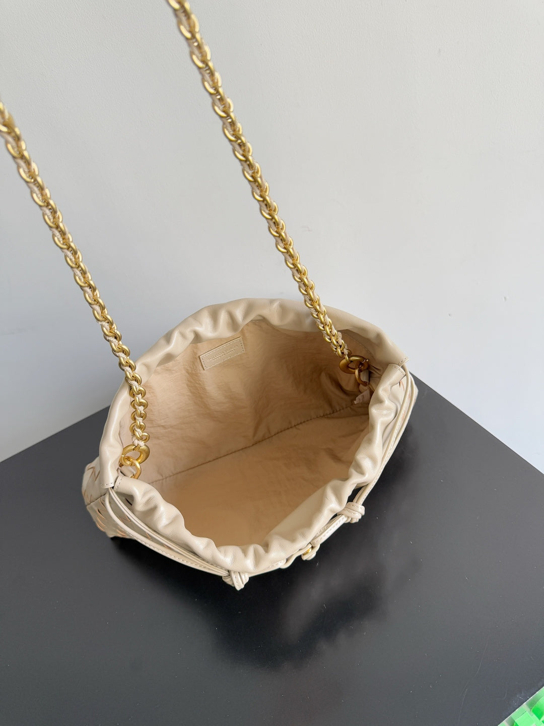 Bottega Veneta 839394 Silver Hobo Bag - detail image 9