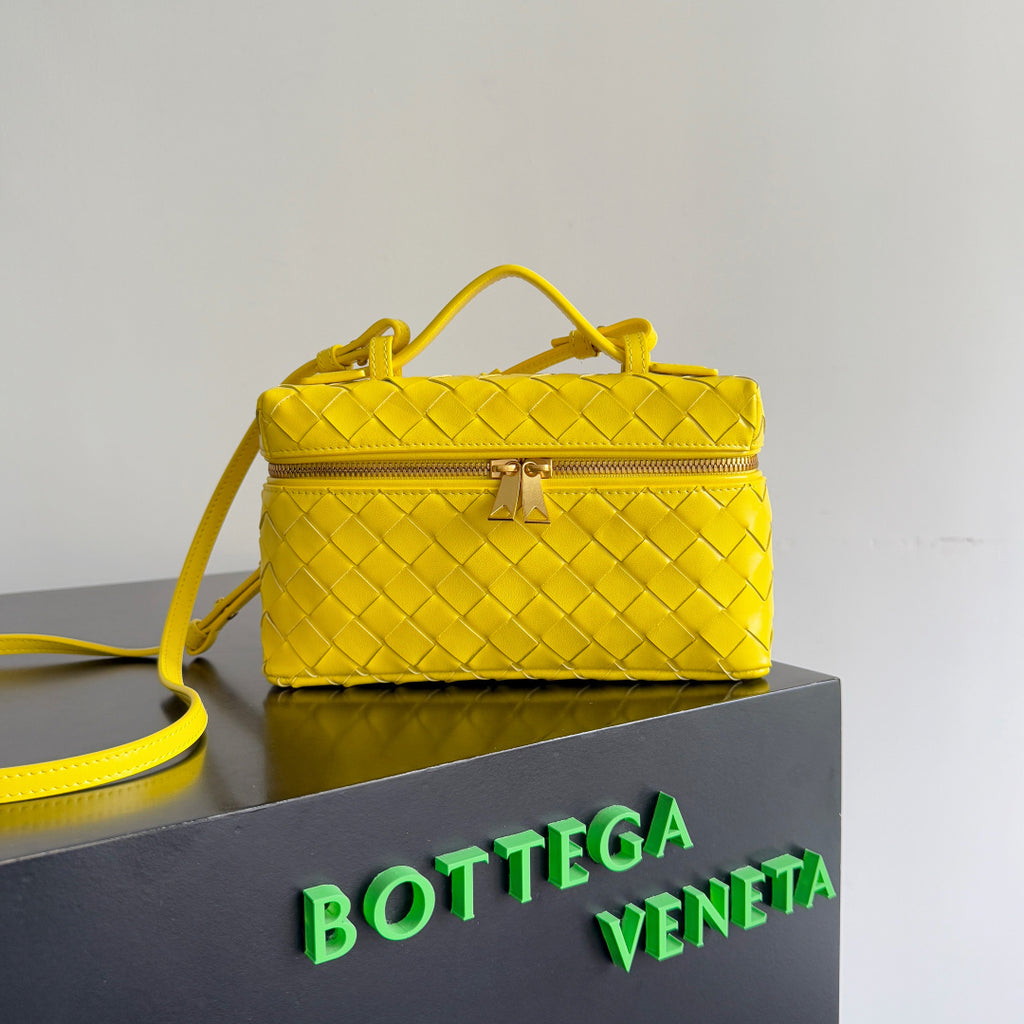 Bottega Veneta 789109 Yellow Designer Handbag