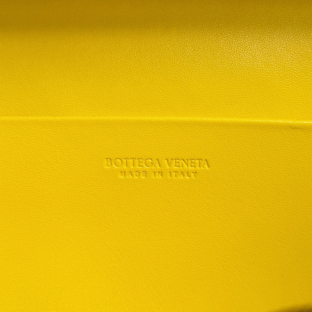 Bottega Veneta 789109 Yellow Designer Handbag - detail image 8