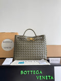 Bottega Veneta Black Designer Handbag Edition 585