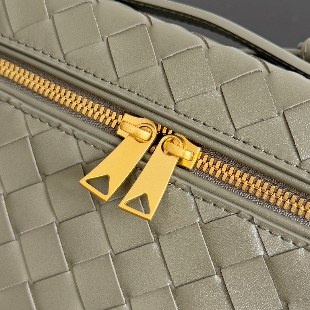 Bottega Veneta 789109 Gray Designer Handbag Edition 3 - detail image 6