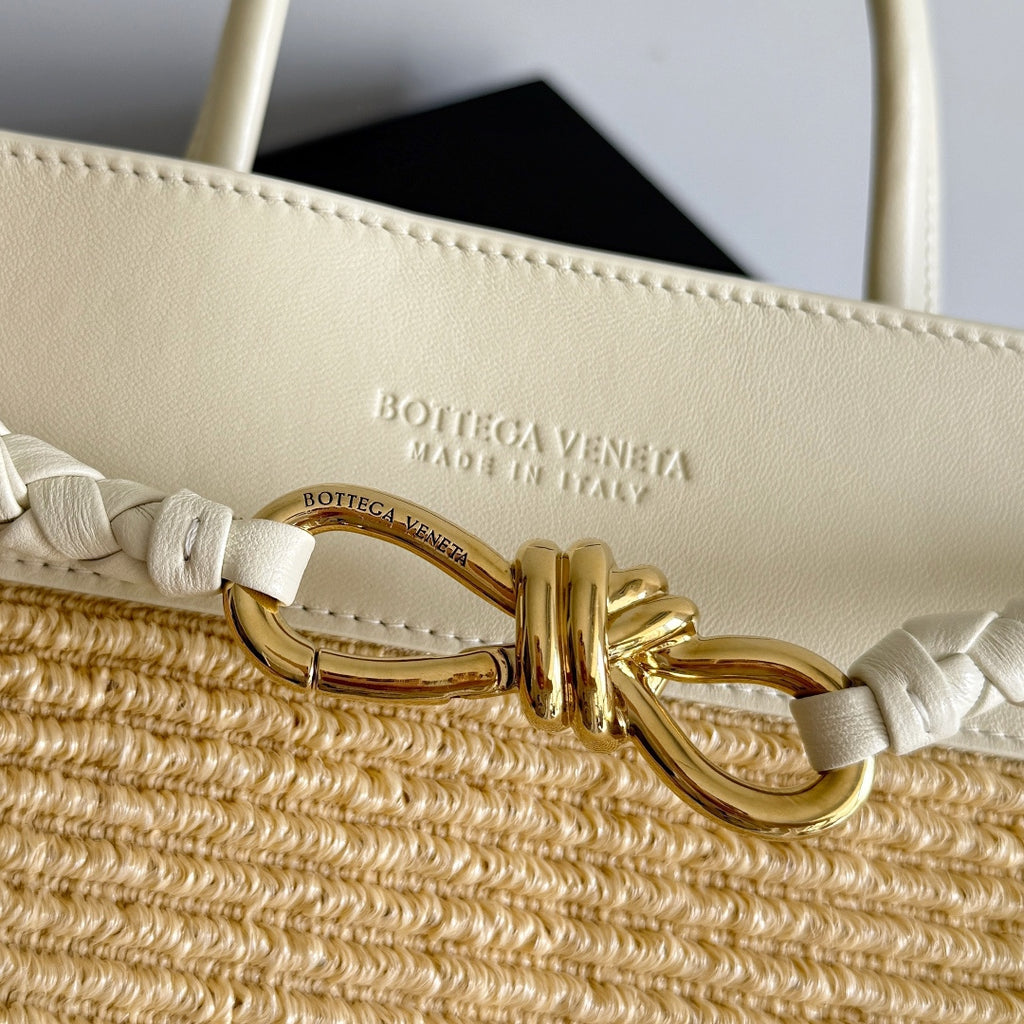 Bottega Veneta 743572 Silver Card Holder - detail image 5