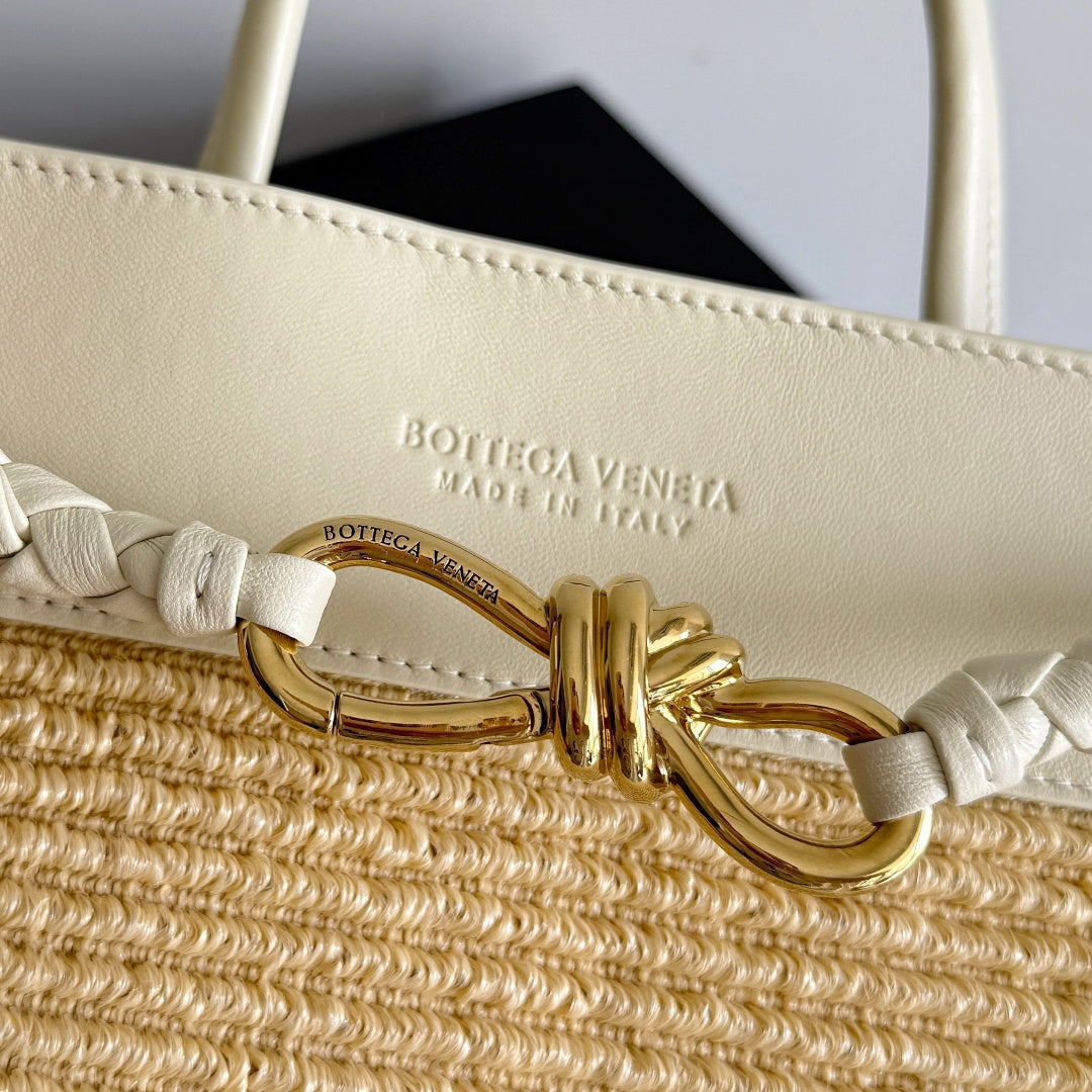 Bottega Veneta 743572 Silver Card Holder - detail image 5