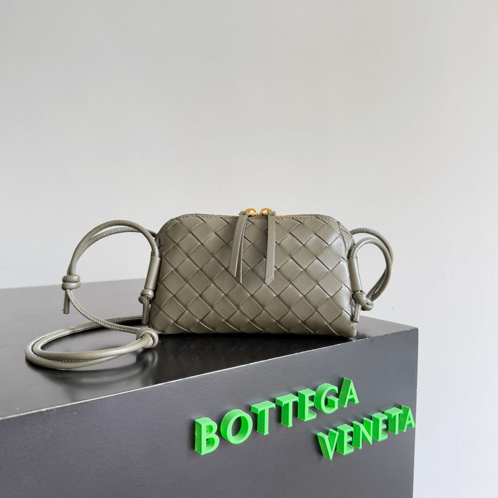 Bottega Veneta 794258 Silver Pouch Bag Edition 3