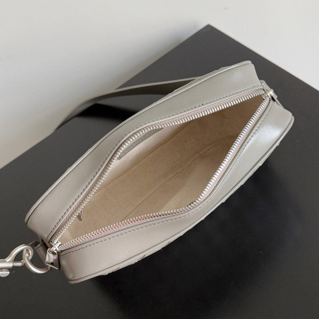 Bottega Veneta 755923 Gray Designer Handbag - detail image 9