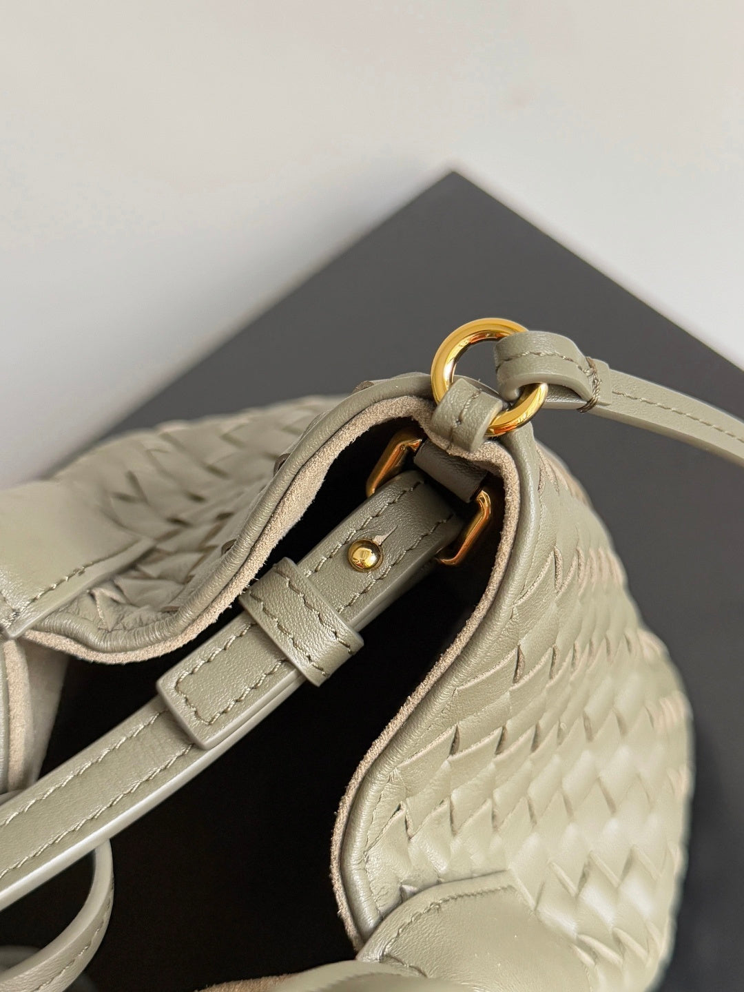 Bottega Veneta 819004 Charcoal Gray Designer Handbag - detail image 3