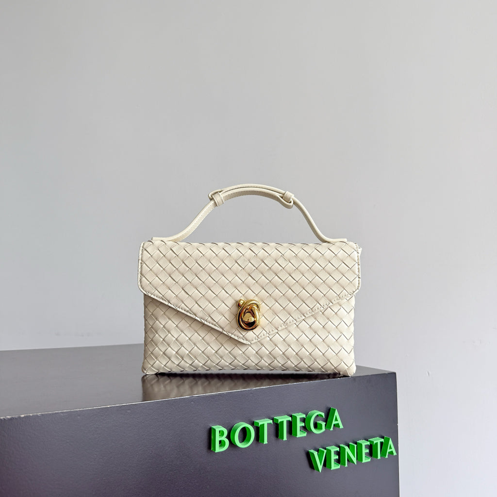 Bottega Veneta 817191 Silver Tote Bag