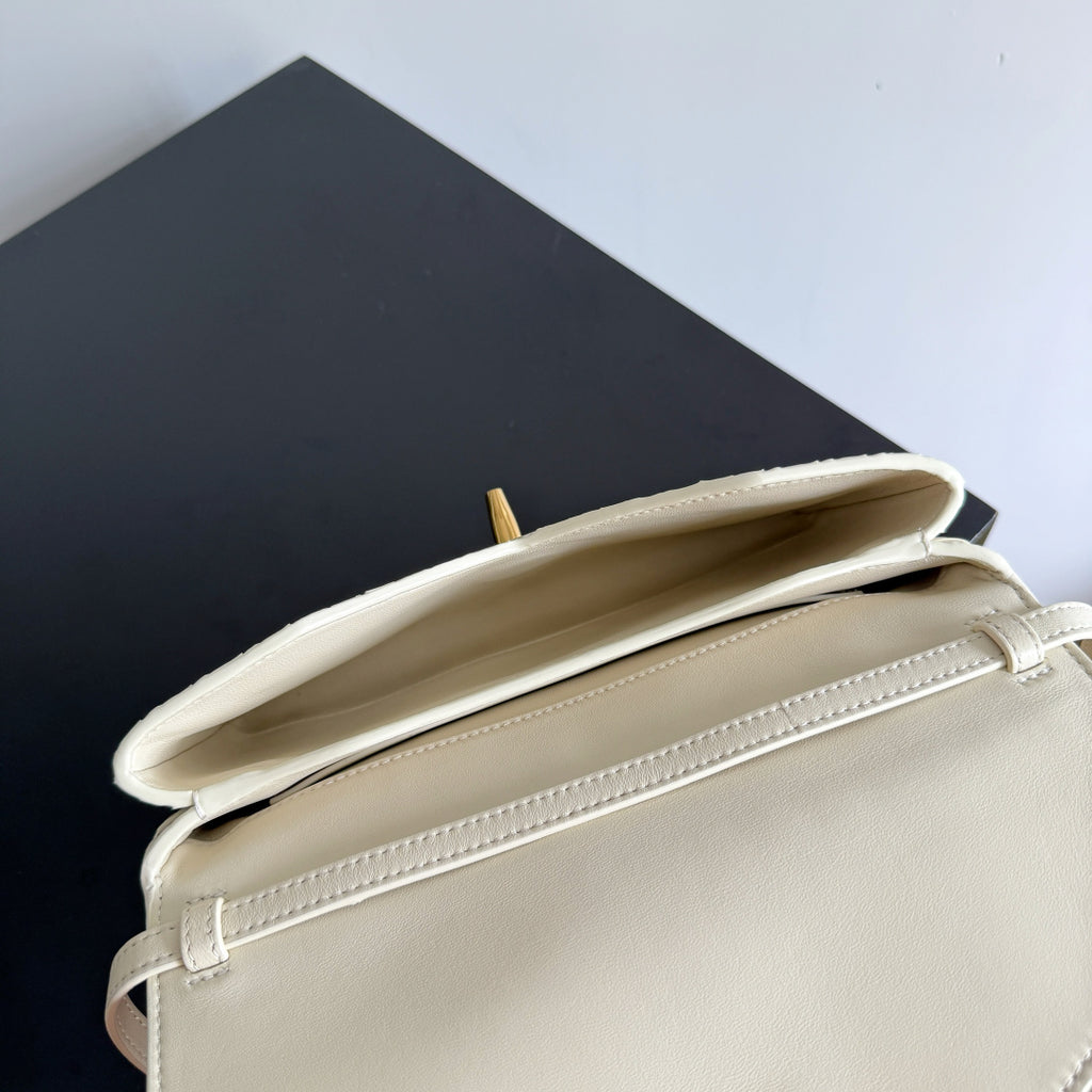 Bottega Veneta 817191 Silver Tote Bag - detail image 9