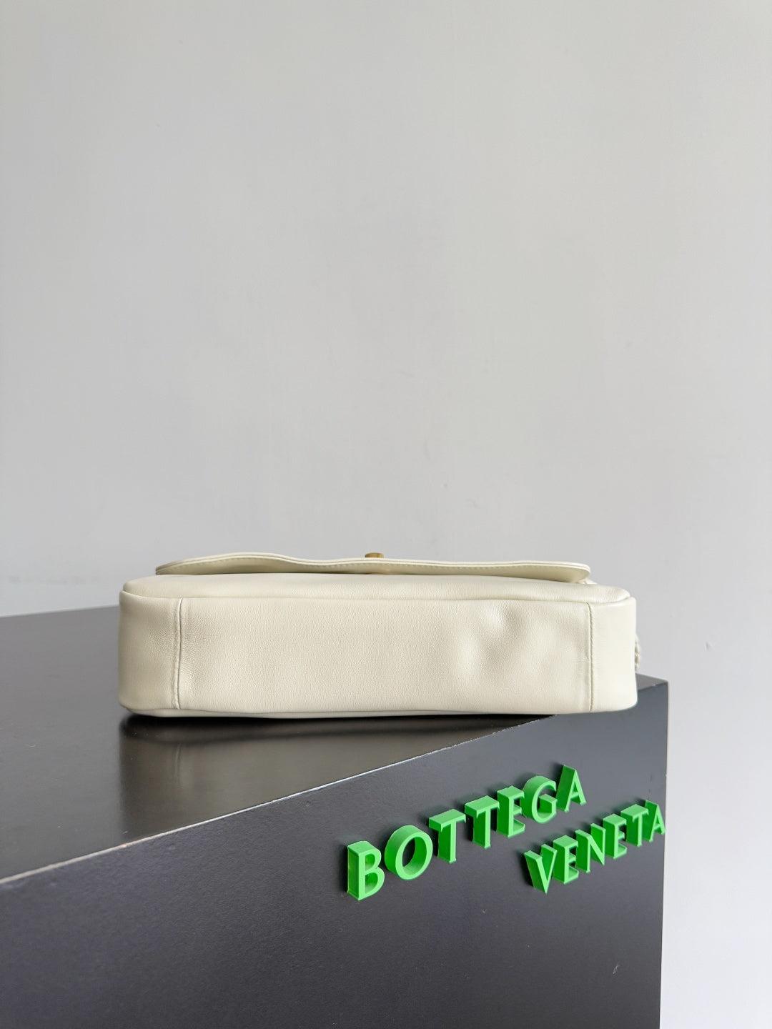 Bottega Veneta 836296 Silver Designer Handbag - detail image 5