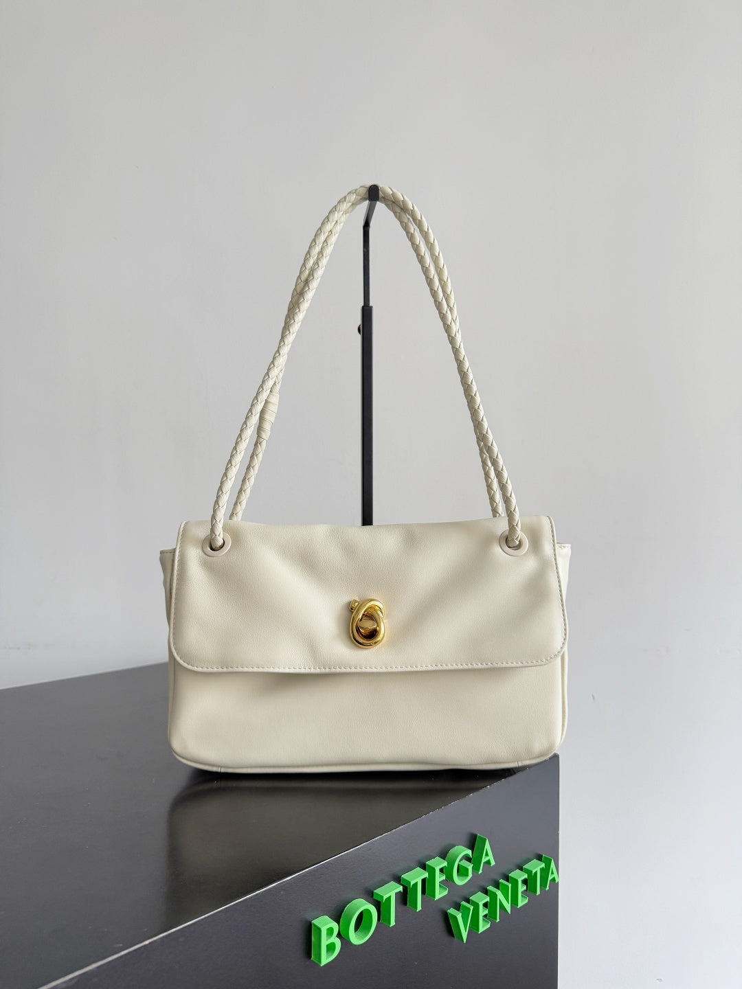Bottega Veneta 836296 Silver Designer Handbag
