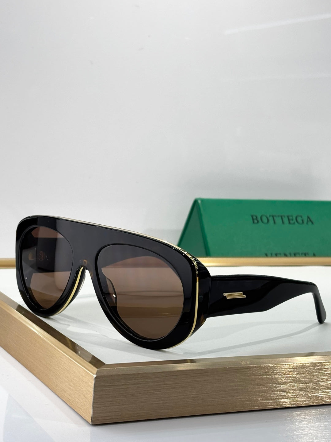 Bottega Veneta BV1362S Black & Brown Designer Sunglasses 58-17-130 mm - detail image 2