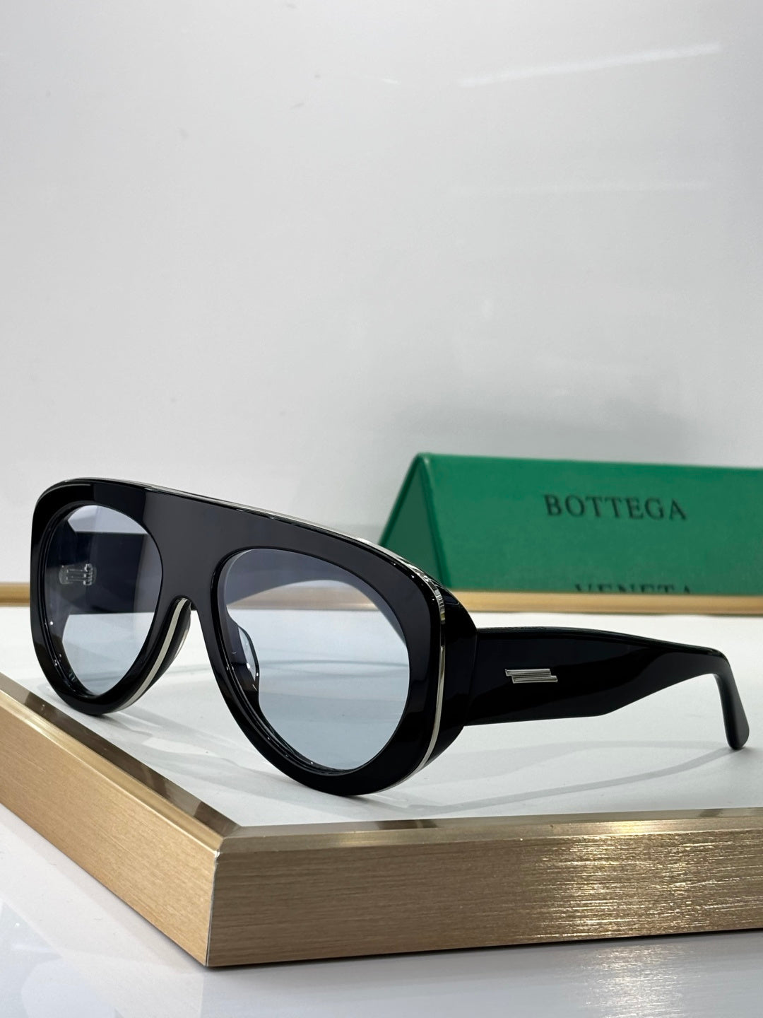 Bottega Veneta BV1362S Black & Brown Designer Sunglasses 58-17-130 mm - detail image 6