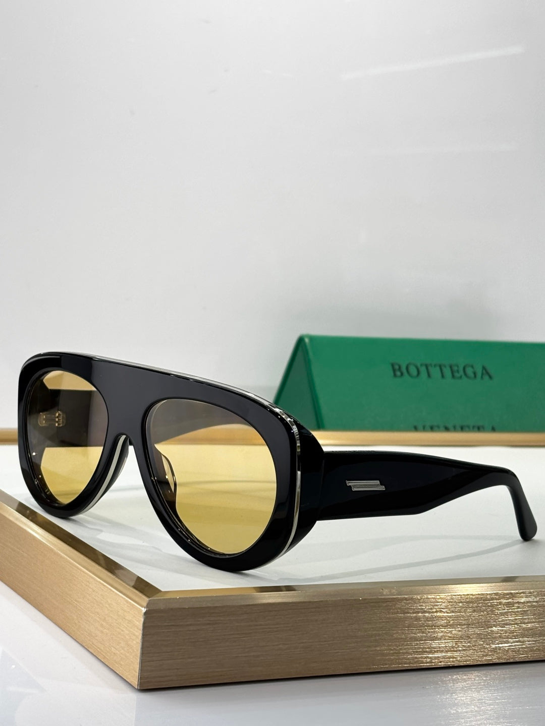 Bottega Veneta BV1362S Black & Brown Designer Sunglasses 58-17-130 mm - detail image 4