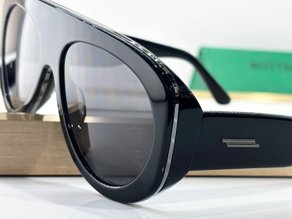 Bottega Veneta BV1362S Black & Brown Designer Sunglasses 58-17-130 mm - detail image 8