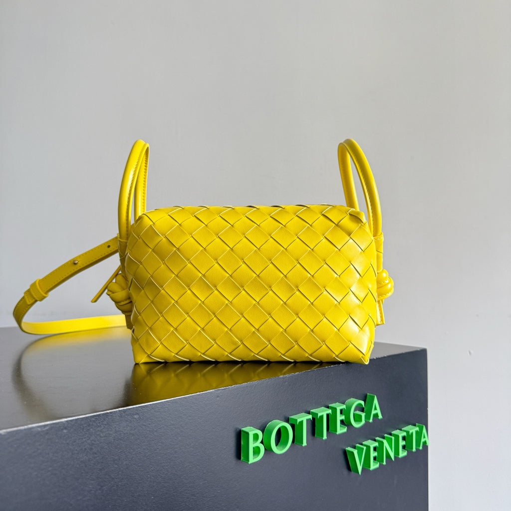 Bottega Veneta 796615 Yellow Designer Handbag - detail image 2