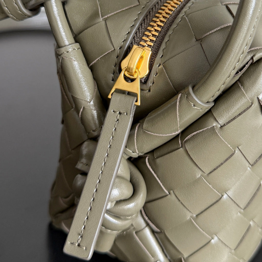 Bottega Veneta 796615 Silver Designer Handbag - detail image 4