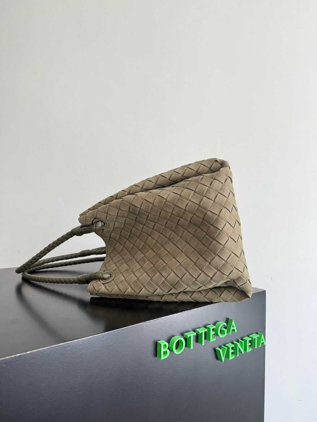 Bottega Veneta 796571 Brown Designer Handbag - detail image 2