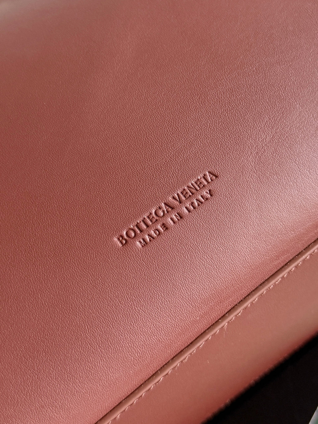 Bottega Veneta 806010 Red Hobo Bag - detail image 5