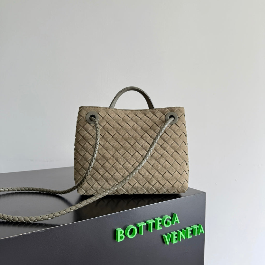 Bottega Veneta 743568 Silver Designer Handbag Edition 2 - detail image 2