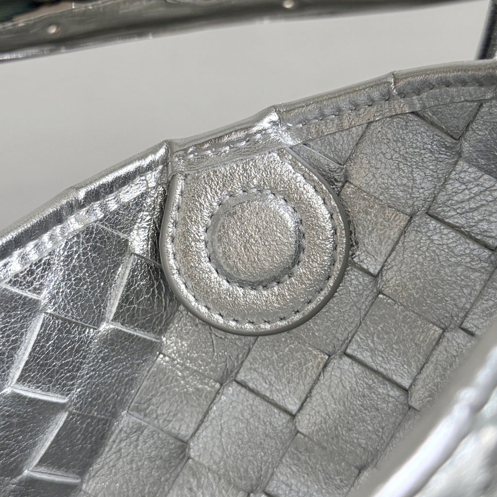 Bottega Veneta 744267 Black & Green Mini Bag - detail image 7