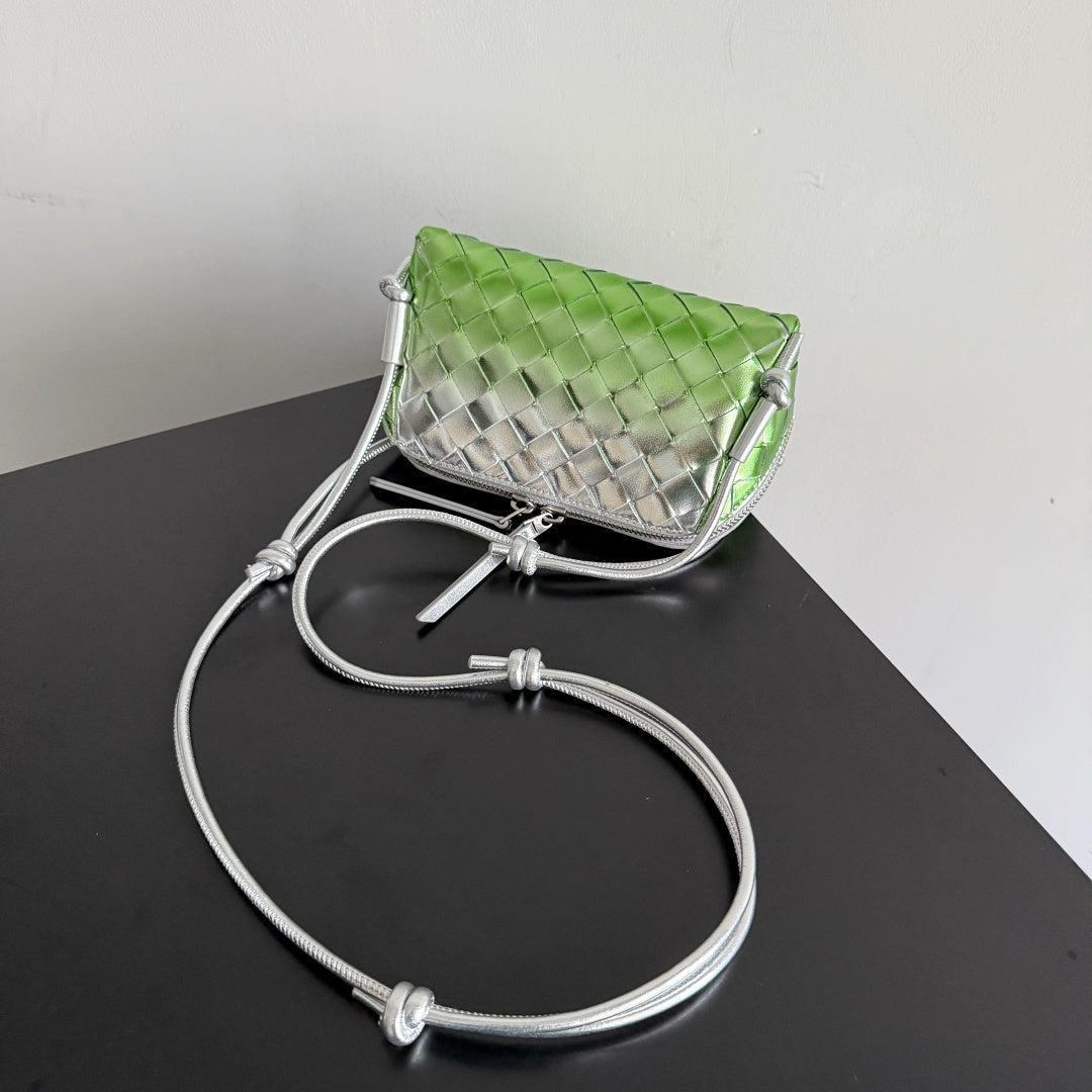 Bottega Veneta 794258 Green Pouch Bag - detail image 6