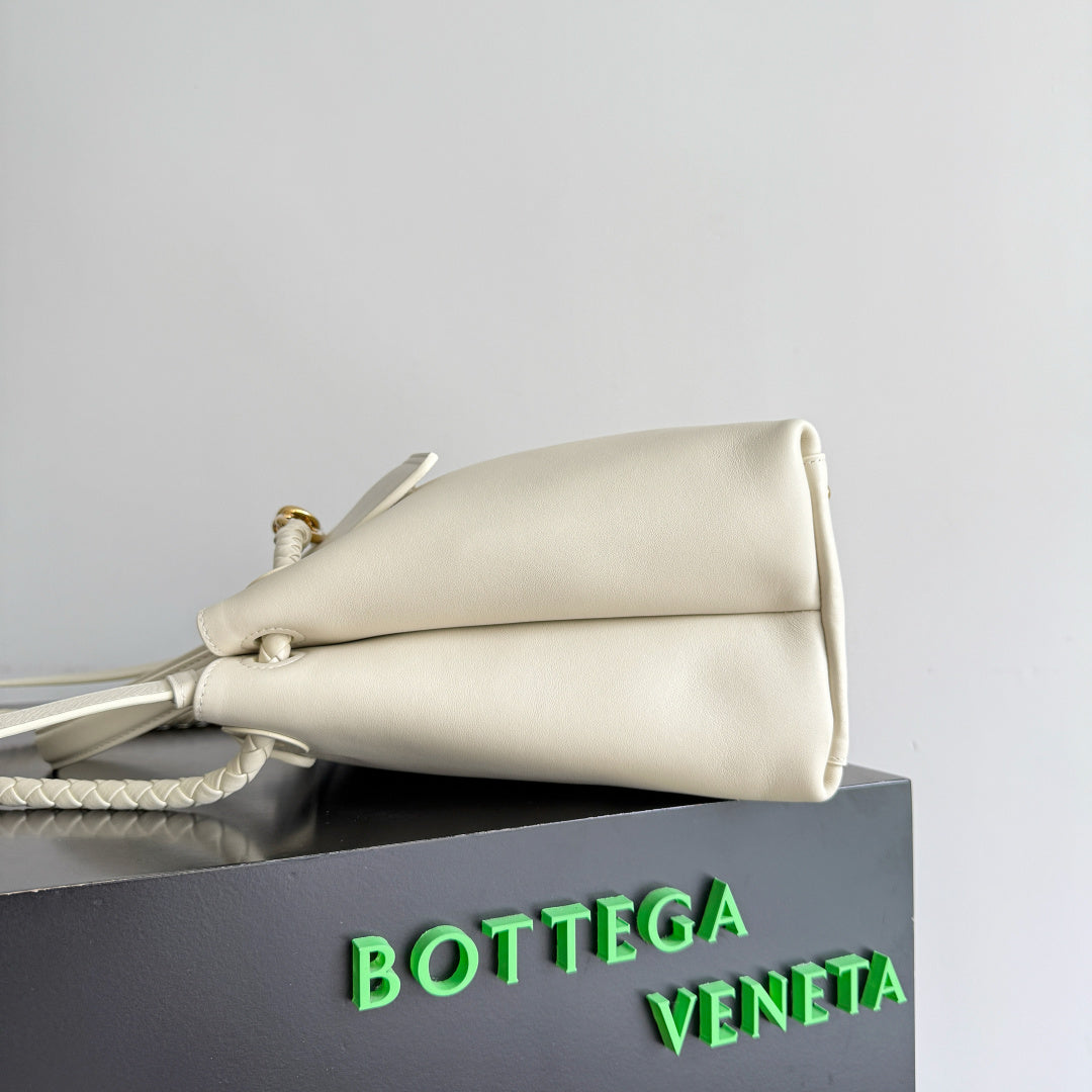 Bottega Veneta 817231 Silver Designer Handbag - detail image 3