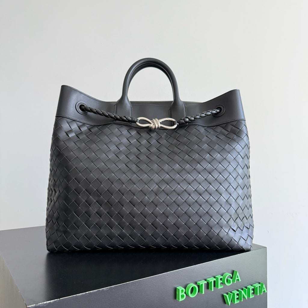 Bottega Veneta 827066 Black Designer Handbag