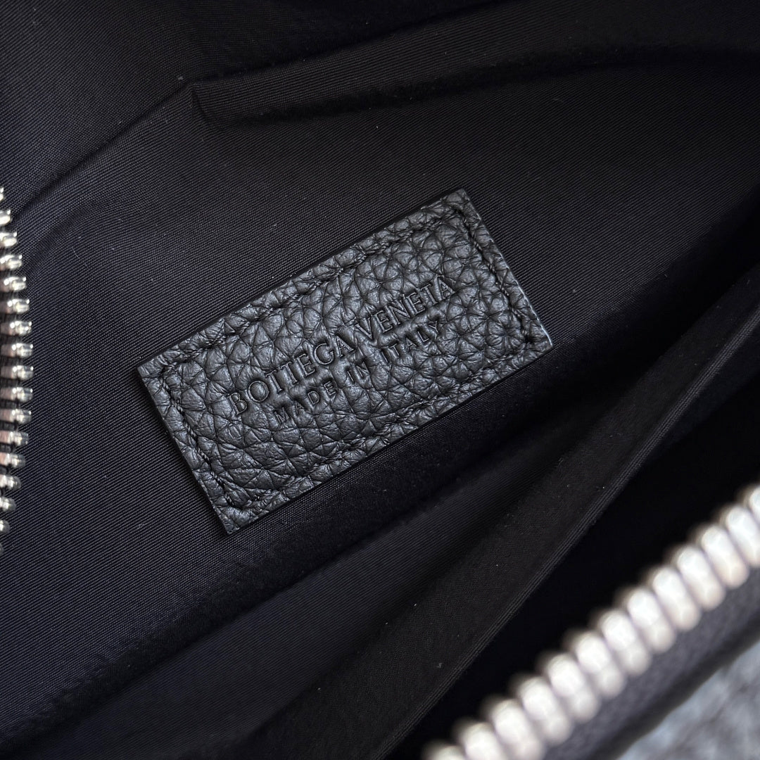 Bottega Veneta 729295 Black Designer Handbag Edition 5 - detail image 7