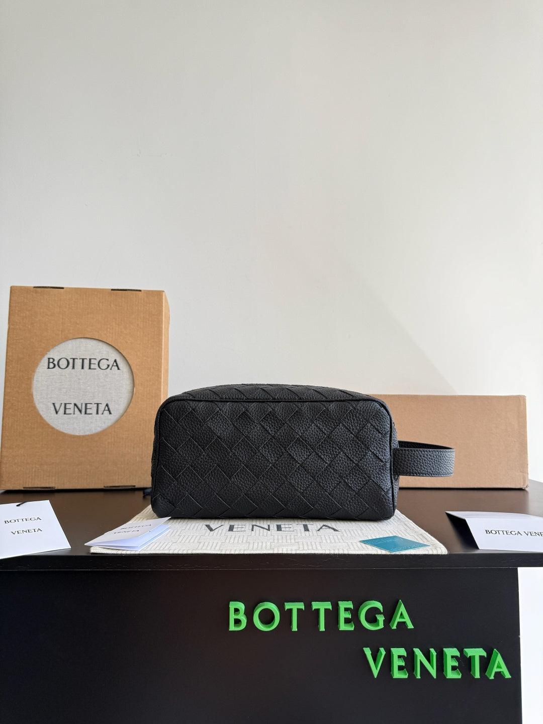 Bottega Veneta Black Designer Handbag Edition 435