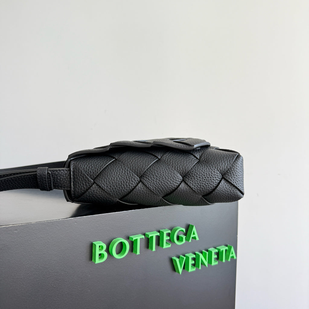 Bottega Veneta 815796 Black Designer Handbag Edition 2 - detail image 3