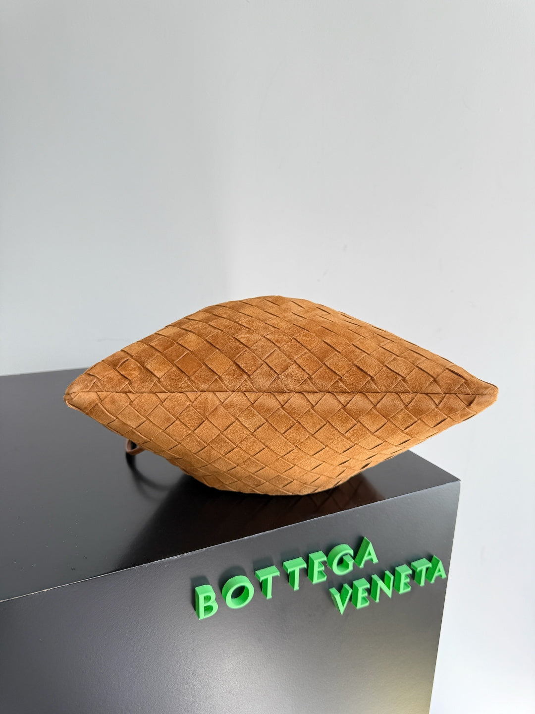 Bottega Veneta 796728 Orange Hobo Bag - detail image 3