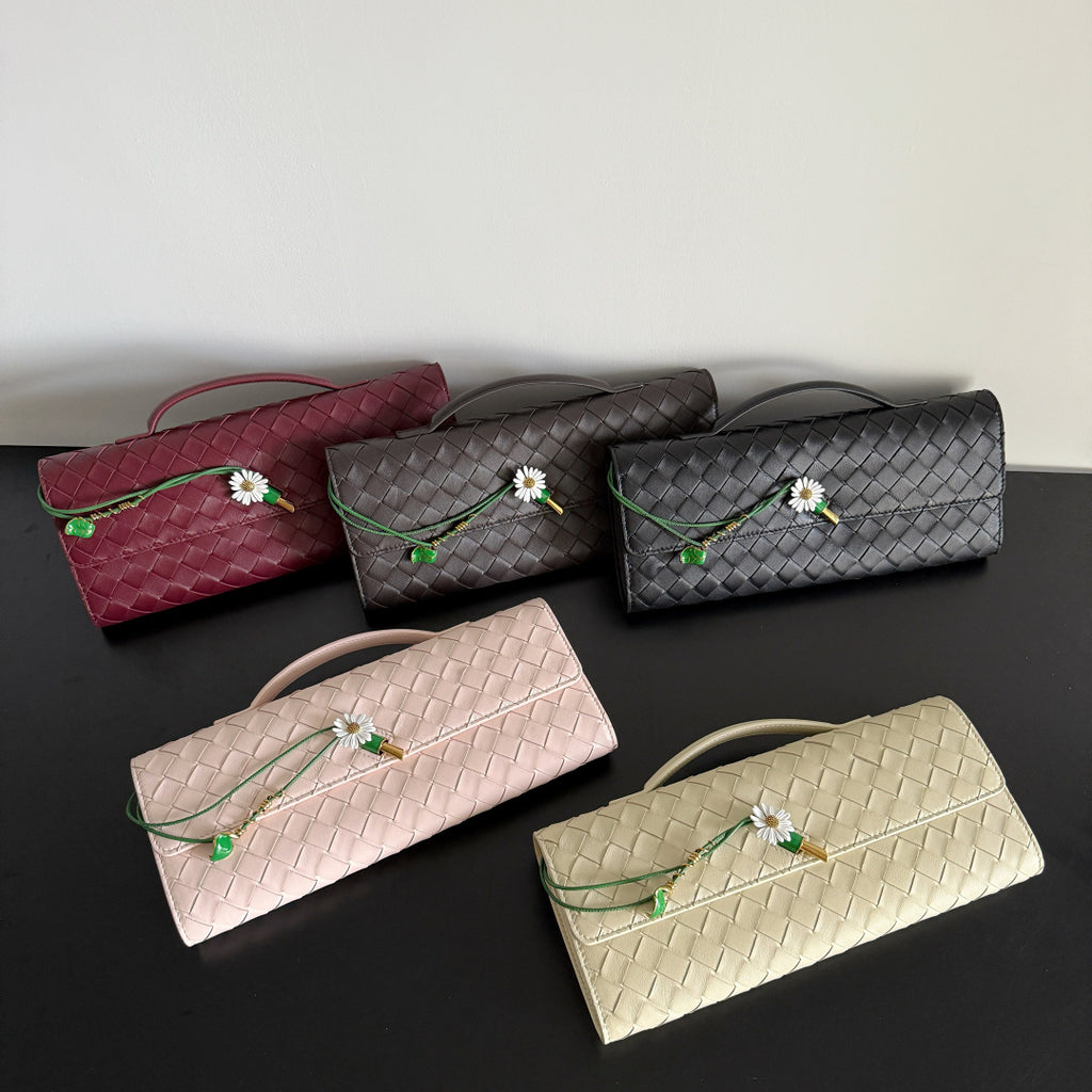 Bottega Veneta Black Designer Handbag Edition 569 - detail image 2