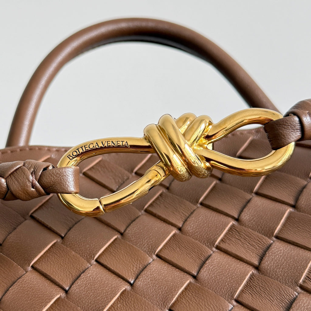 Bottega Veneta 743572 White Designer Handbag Edition 6 - detail image 2