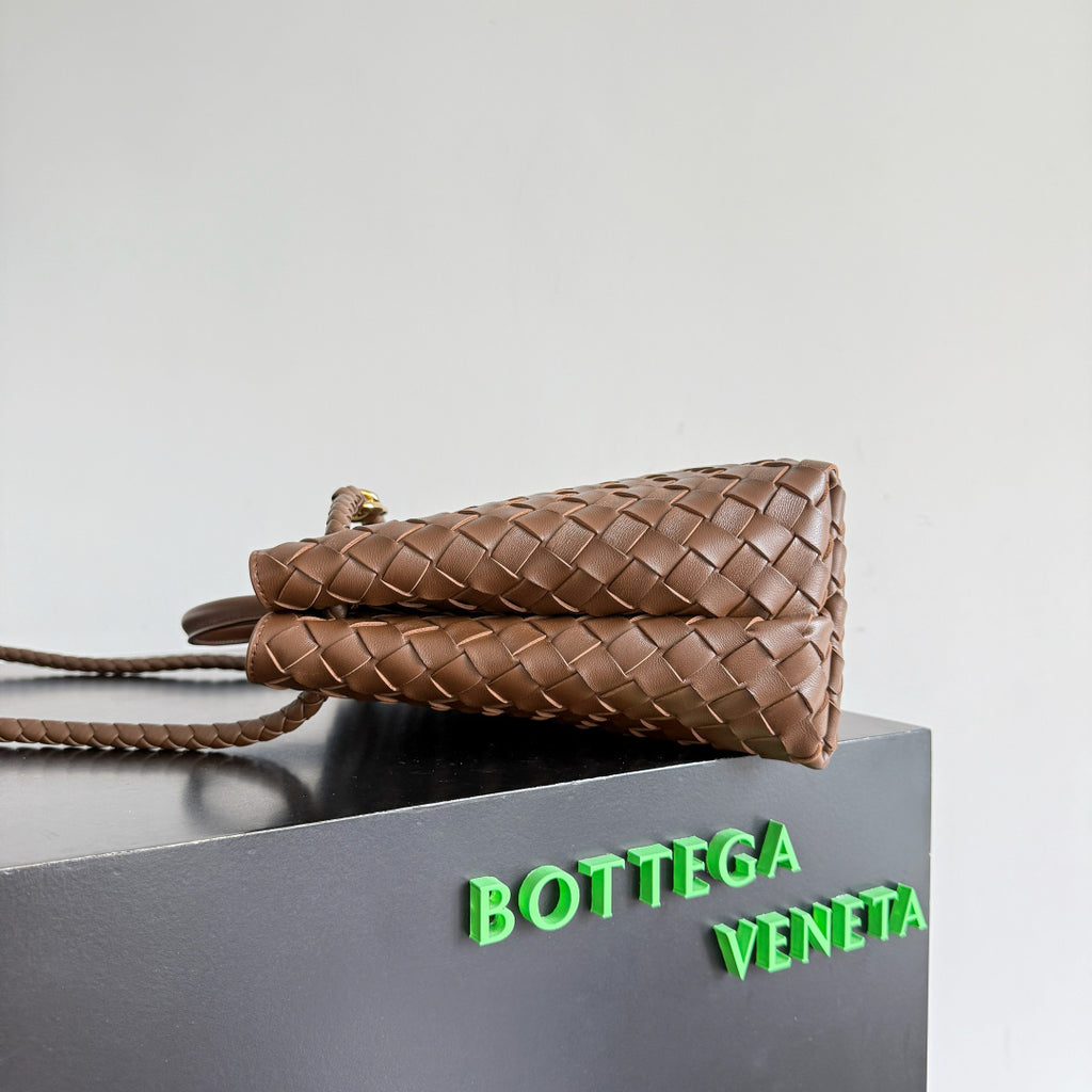 Bottega Veneta 743572 White Designer Handbag Edition 6 - detail image 3