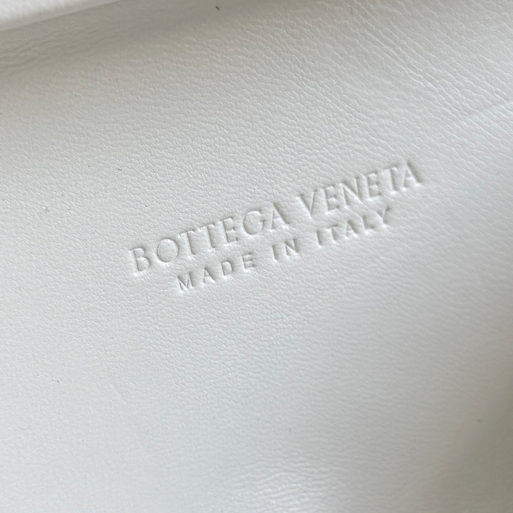 Bottega Veneta 717622 Silver Designer Handbag - detail image 8