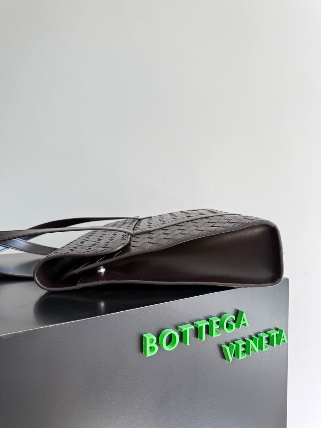 Bottega Veneta 795102 Black Designer Handbag - detail image 3