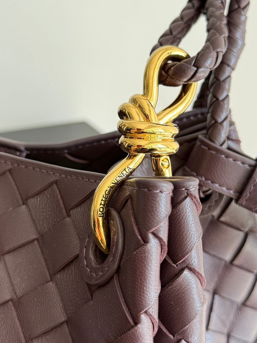 Bottega Veneta 835921 Black Designer Handbag Edition 3 - detail image 4