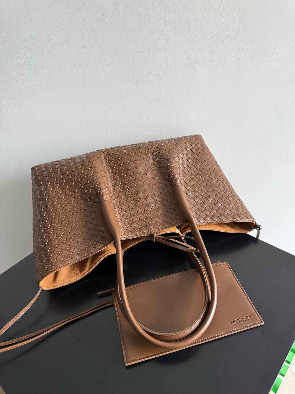 Bottega Veneta 817166 Brown Designer Handbag Edition 2 - detail image 2
