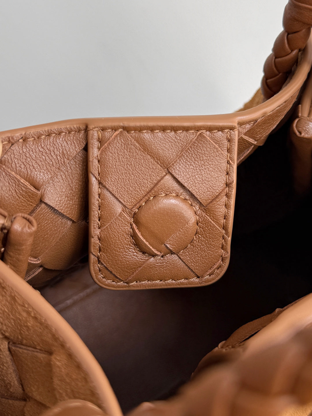 Bottega Veneta 796569 Brown Designer Handbag - detail image 7