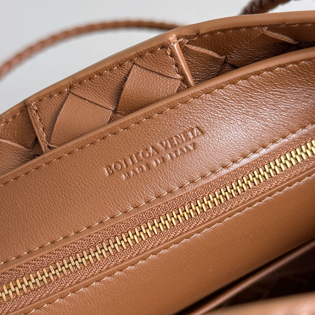 Bottega Veneta 743568 Orange Designer Handbag - detail image 7